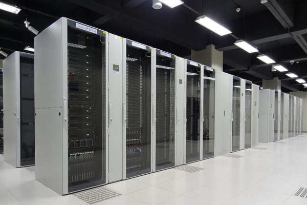 機(jī)房環(huán)境監(jiān)控系統(tǒng)簡(jiǎn)單的硬件系統(tǒng)原理！